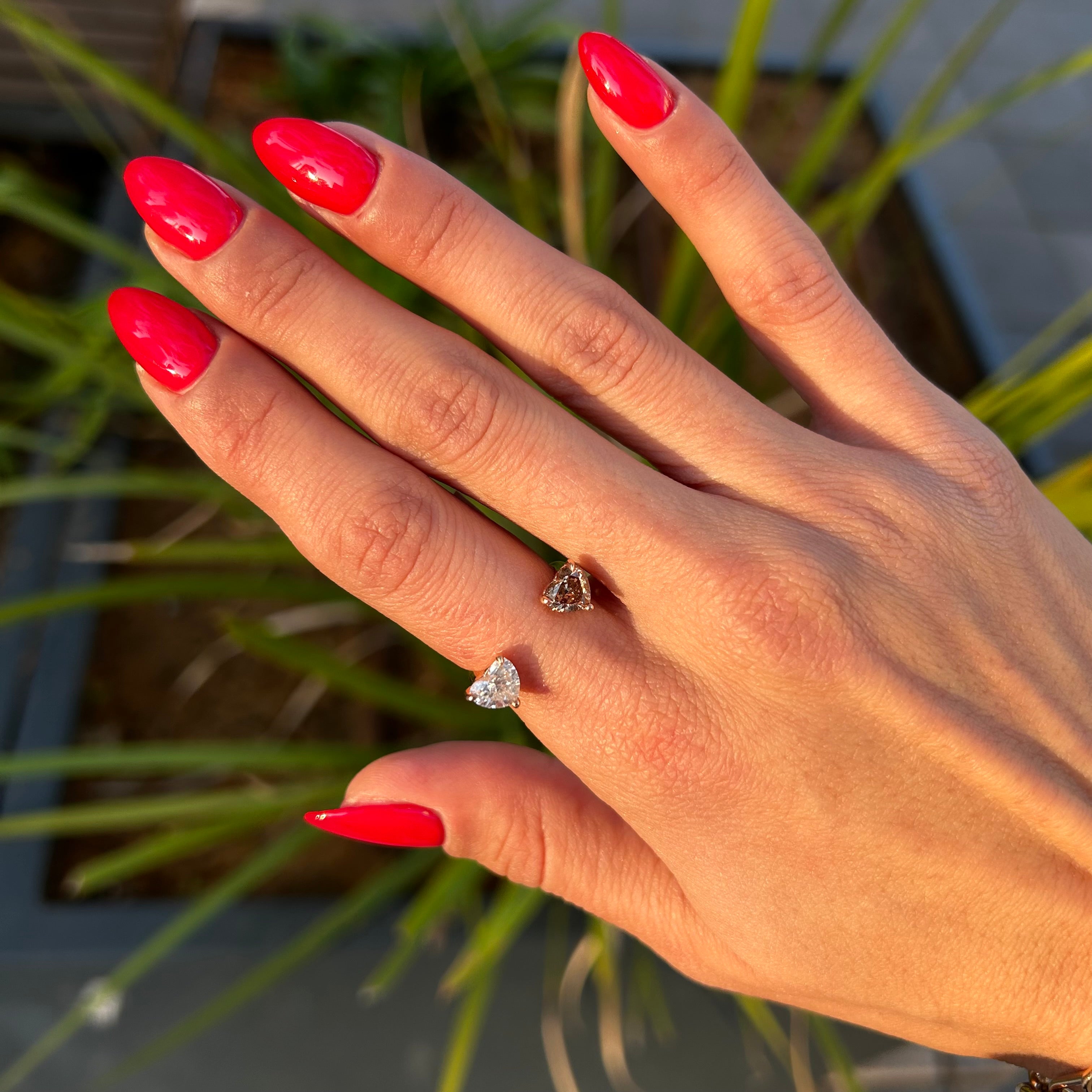 LOVE  טבעת יהלומים 2 לבבות חום ולבן טבעיים