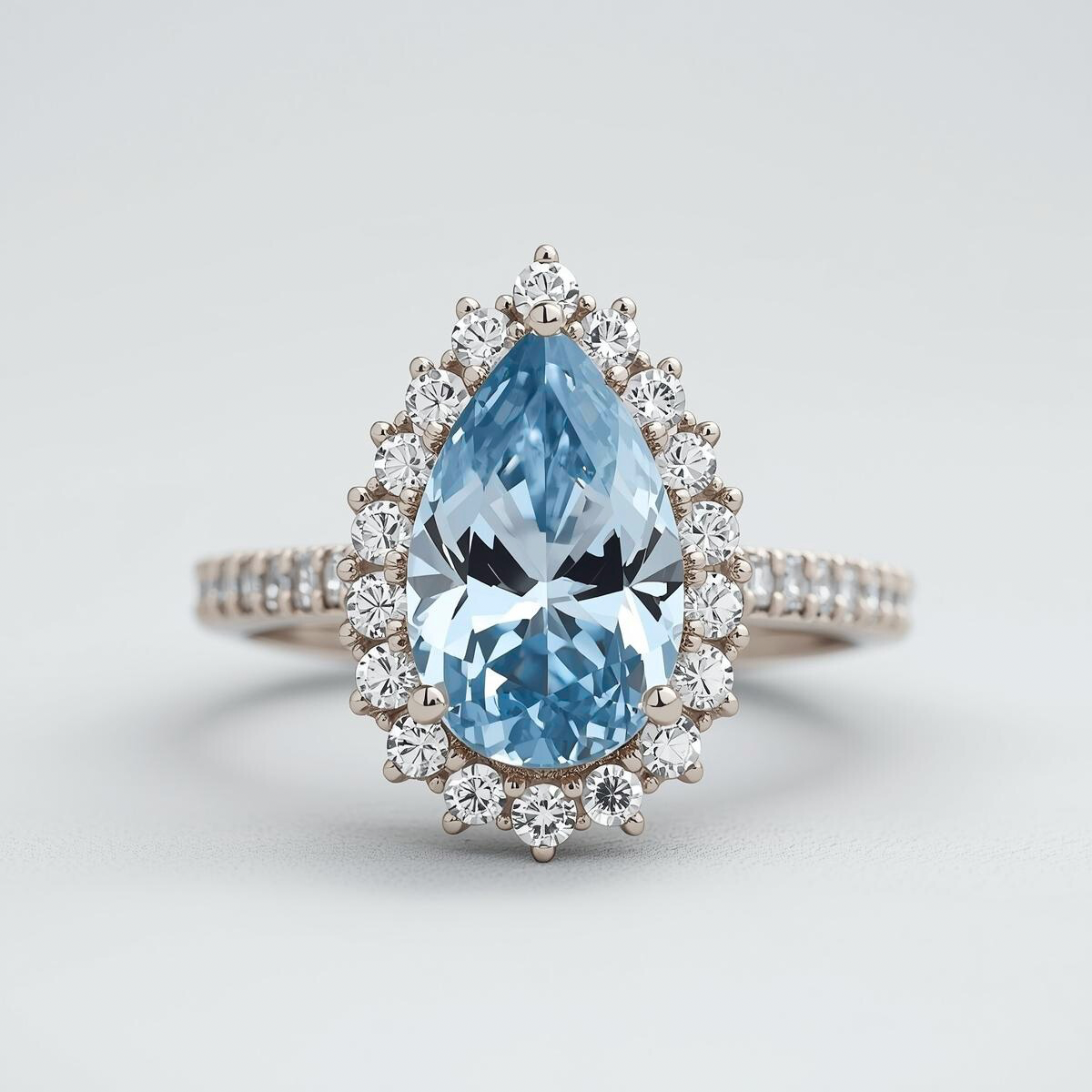 טבעת יהלום כחול מעבדה בחיתוך טיפה  BELLY