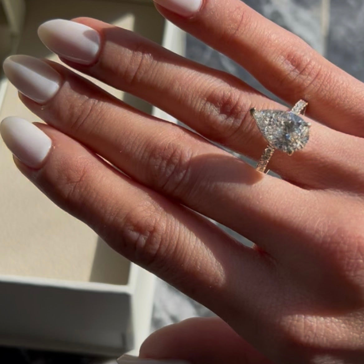 טבעת יהלום מעבדה 3 קראט IGI בחיתוך טיפה במבצע רק ב-6.000 ש"ח במקום 13.900 MARRY