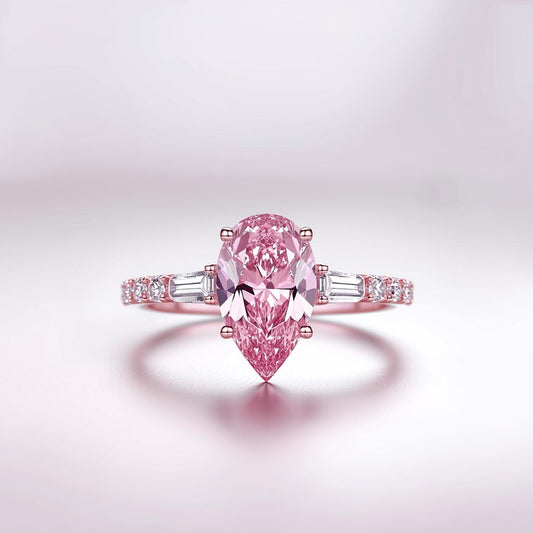 טבעת יהלום ורוד מעבדה בחיתוך טיפה  יוקרתית 1.5 קראט ZOAR