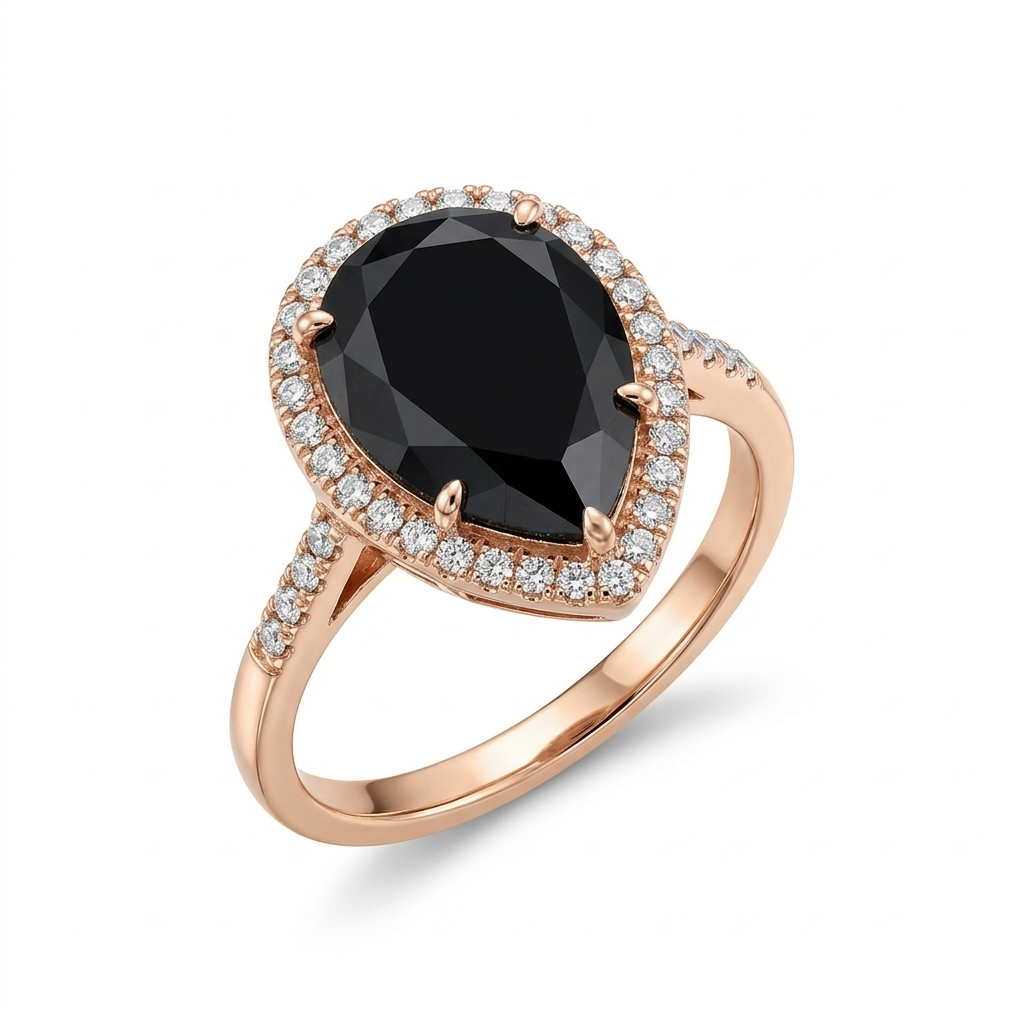 JENNIFER טבעת יהלום שחור טבעי בחיתוך טיפה בשילוב יהלומים