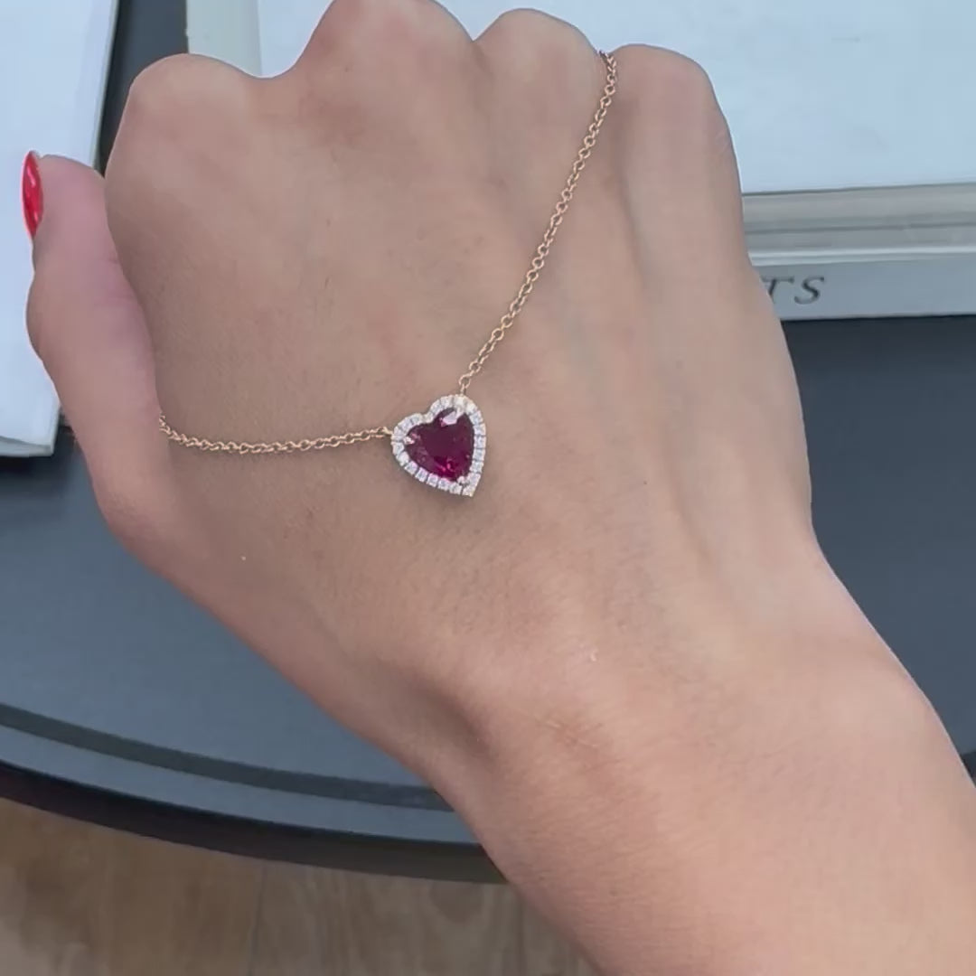 LELA תליון אמרלד ויהלומים בחיתוך לב