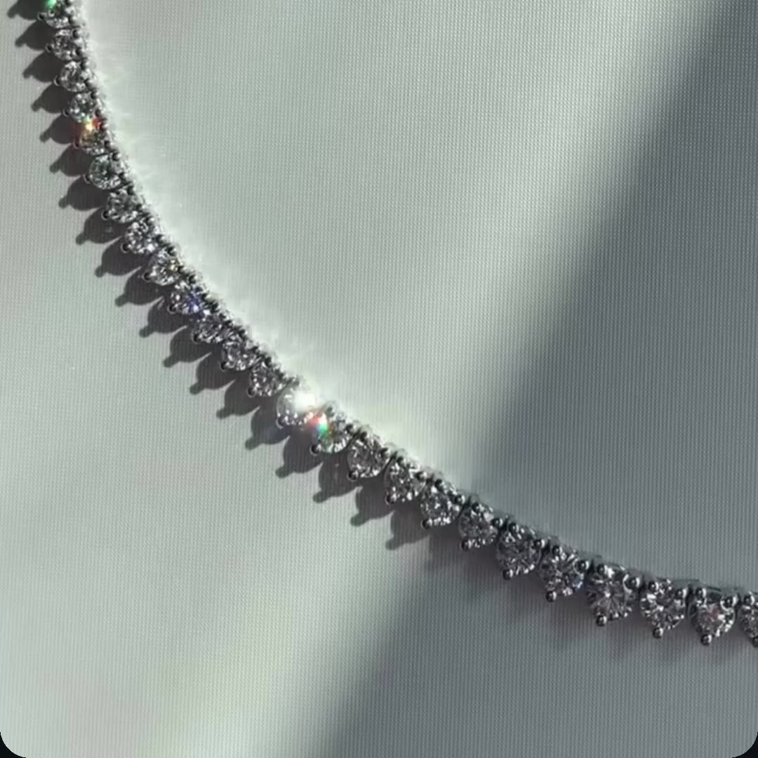 EDEN קולייר יהלומים דגרדה 3 שיניים בחיתוך עגול