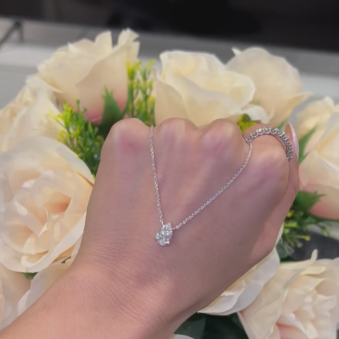 KYLIE תליון יהלום בחיתוך טיפה 1 קראט