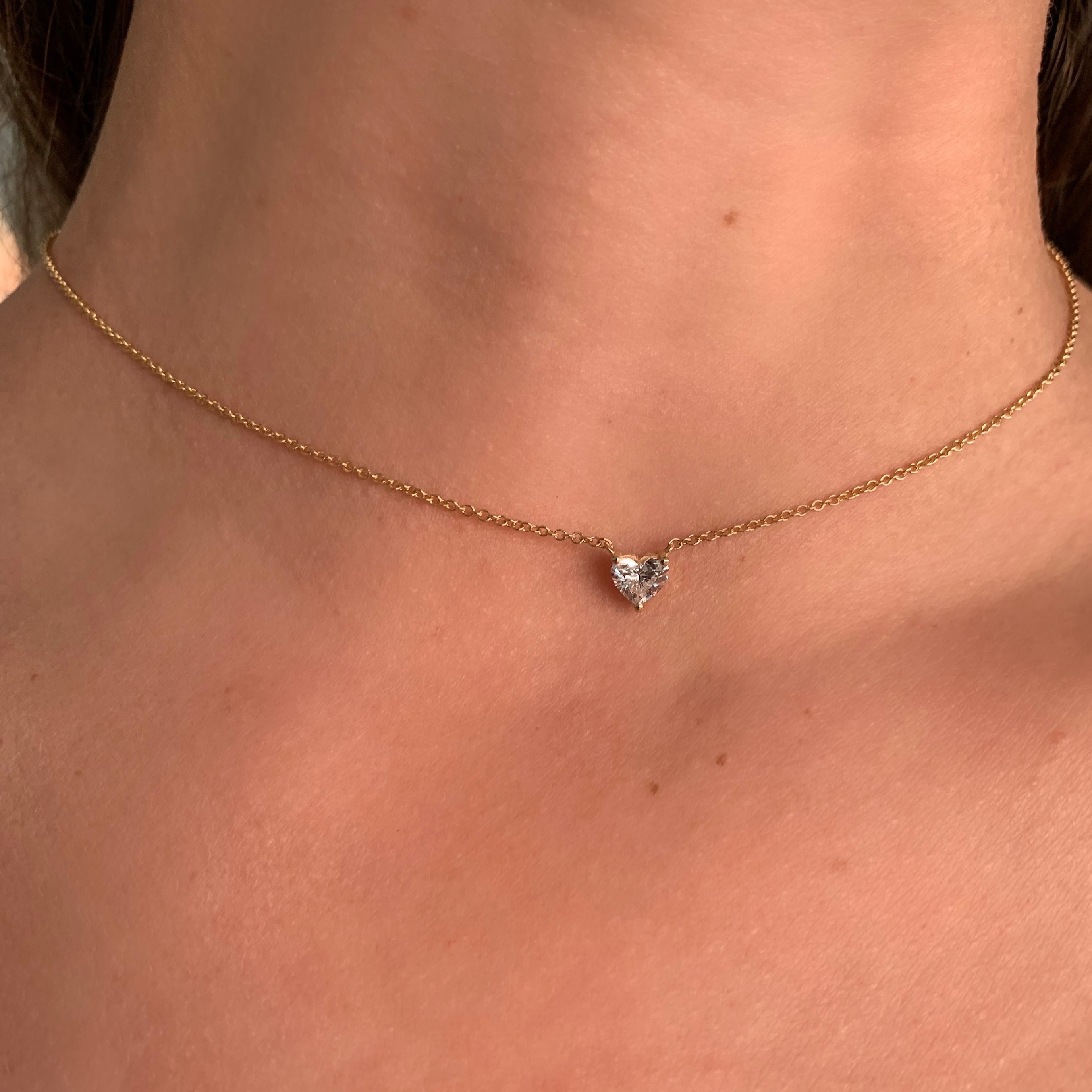 תליון יהלום בחיתוך לב EMILY